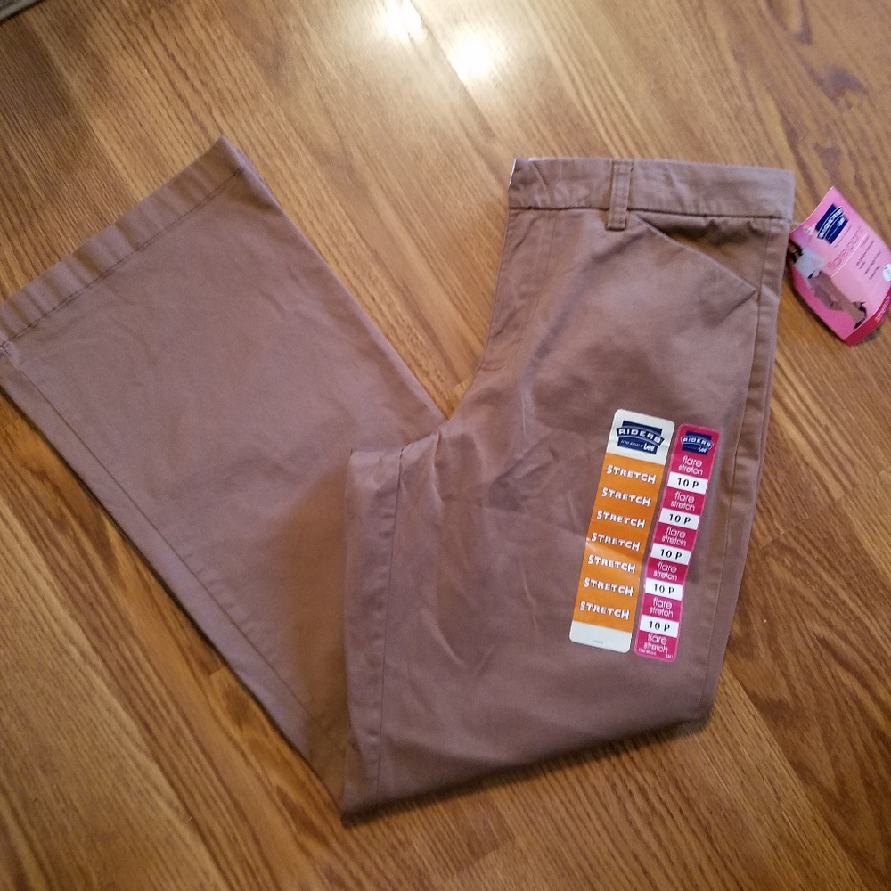 Sz 10P skinny stretch flare legg is back in